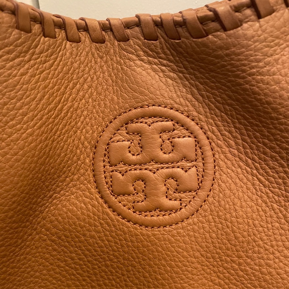 Gorgeous slouchy Tory Burch bag